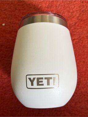 Yeti Rambler 10oz Wine Tumbler, Stainless Steel w/MagSlider Lid, White